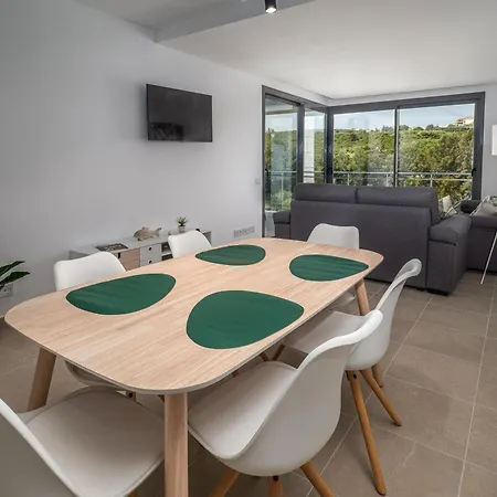 2384 Διαμέρισμα